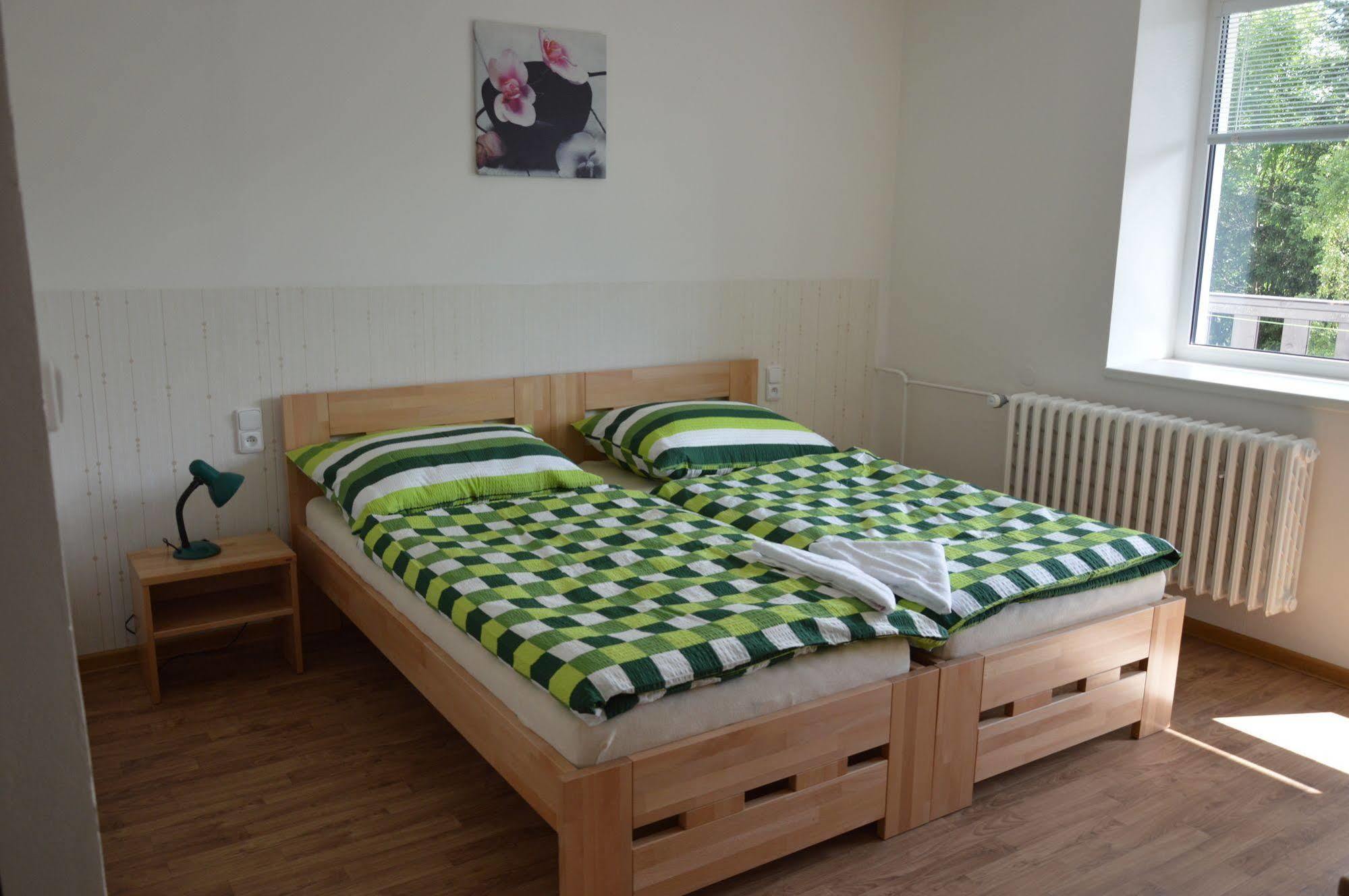 Penzion Havelka Apartmany Zelezna Ruda Ngoại thất bức ảnh